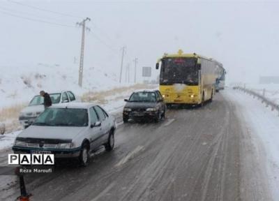 بارش برف و باران در محورهای مواصلاتی 7 استان