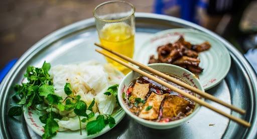 تور ویتنام: غذاهای خیابانی ویتنام که نباید از دست دهید