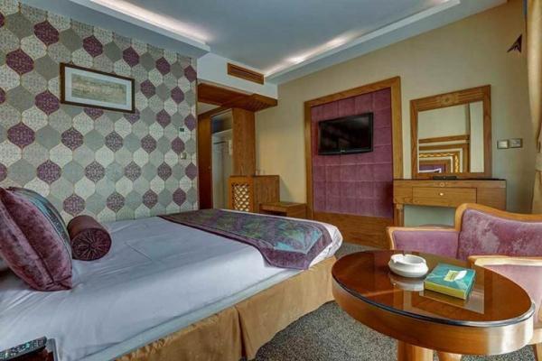 با هتل های خیابان رودکی شیراز آشنا شوید