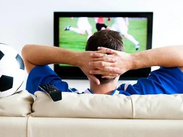 کدام سایت پخش زنده فوتبال در ایران رایگان است؟
