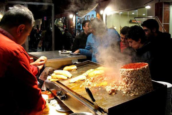 برترین مکان ها برای شکم گردی شبانه در سفر نوروزی به استانبول